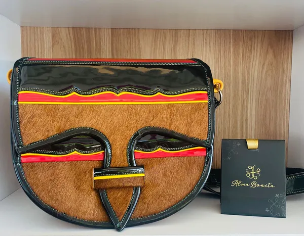 imagen Bolsos y Carrieles